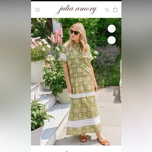 NWT Julia Amory SHORT SLEEVE MAJORELLE - MARTINI GREEN